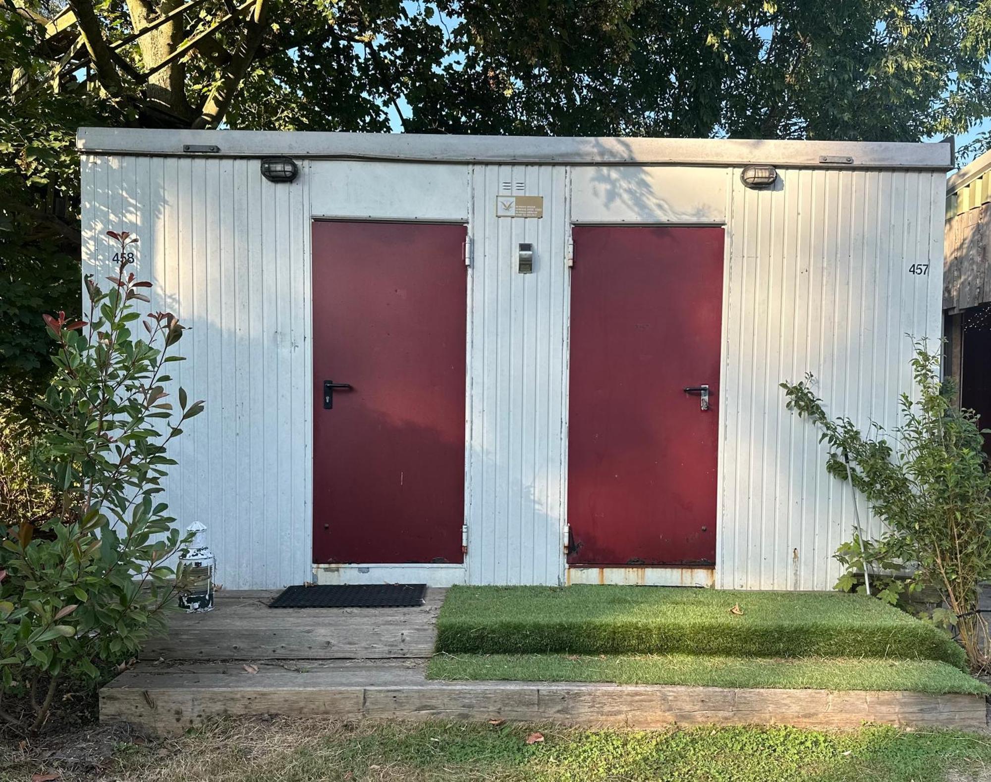 Hotel Back To Basic Zwaanshoek Exterior foto